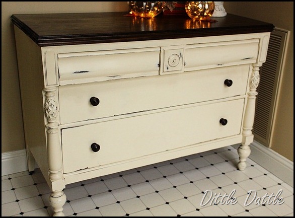 chalk paint old white chest of drawers_thumb